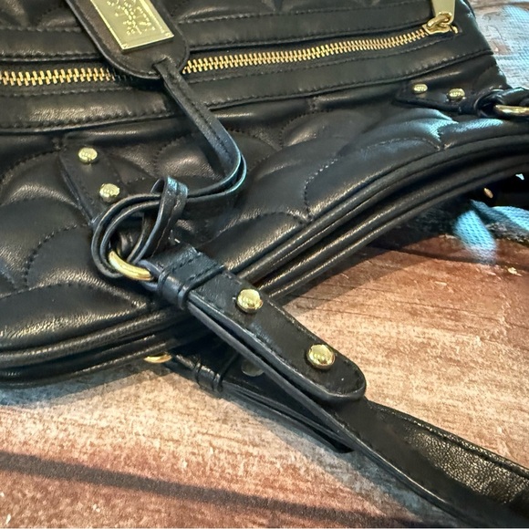 Badgley Mischka Super soft Black Quilted Shoulder Bag - Picture 7 of 13